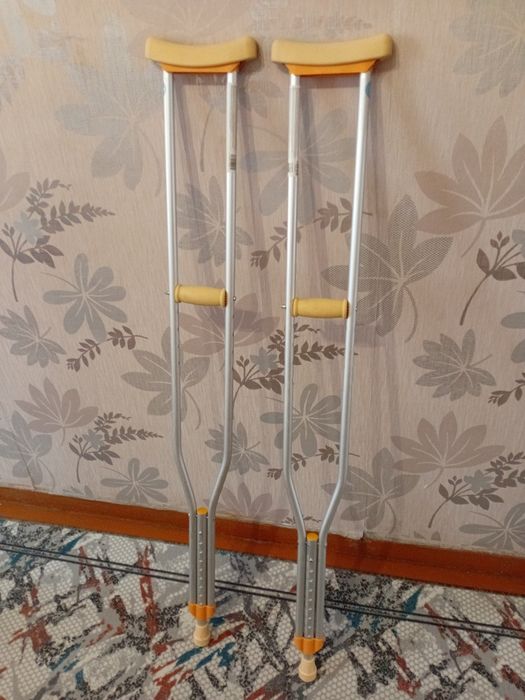 Продам костылив отличном состоянии