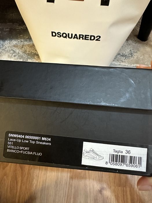 Оригинални  нови Dsquared2 sneakers, 36 Намаление от 290