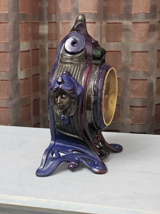 Настолен часовник Ар нуво .