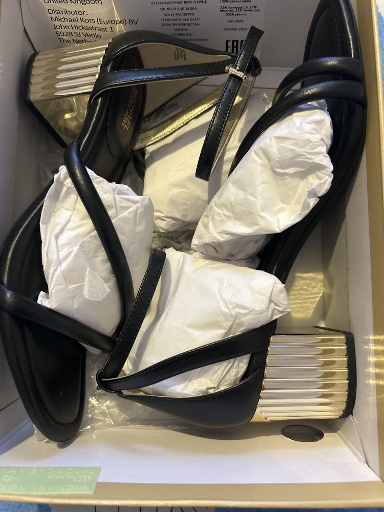 Sandale Michael Kors originale noi!