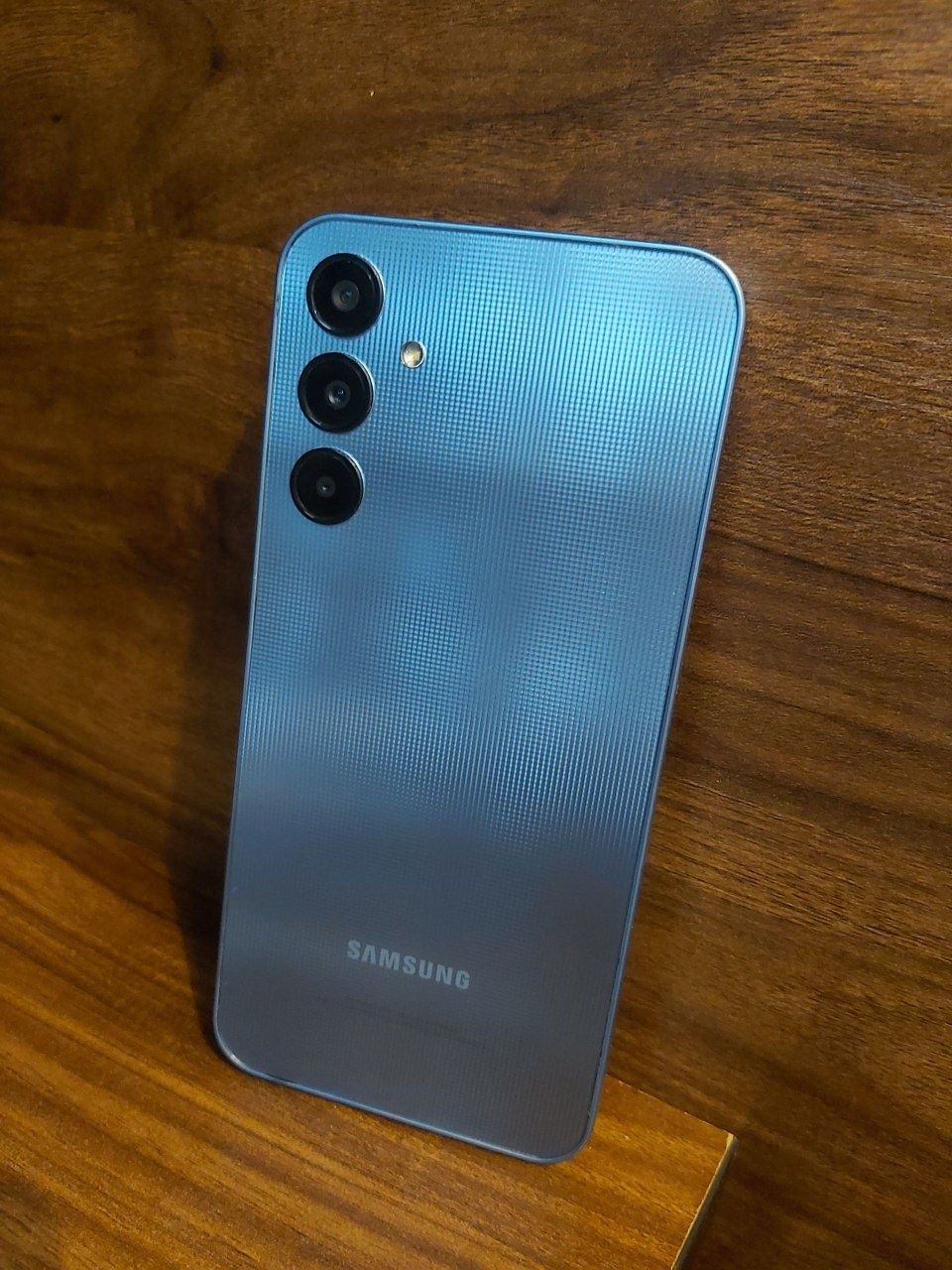 Samsung a 25 aaa