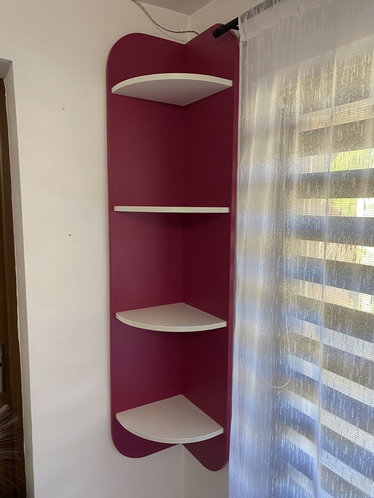 Set mobila dormitor roz/alb lucioasa