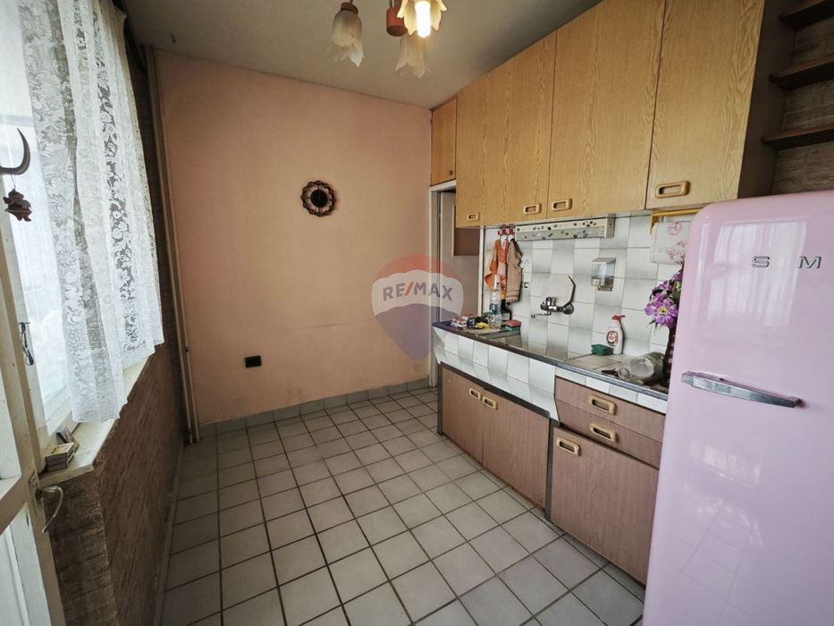 Продава се Двустаен апартамент в Варна, Автогара - 61 кв.м за 1804 €/кв.м - Снимка #7