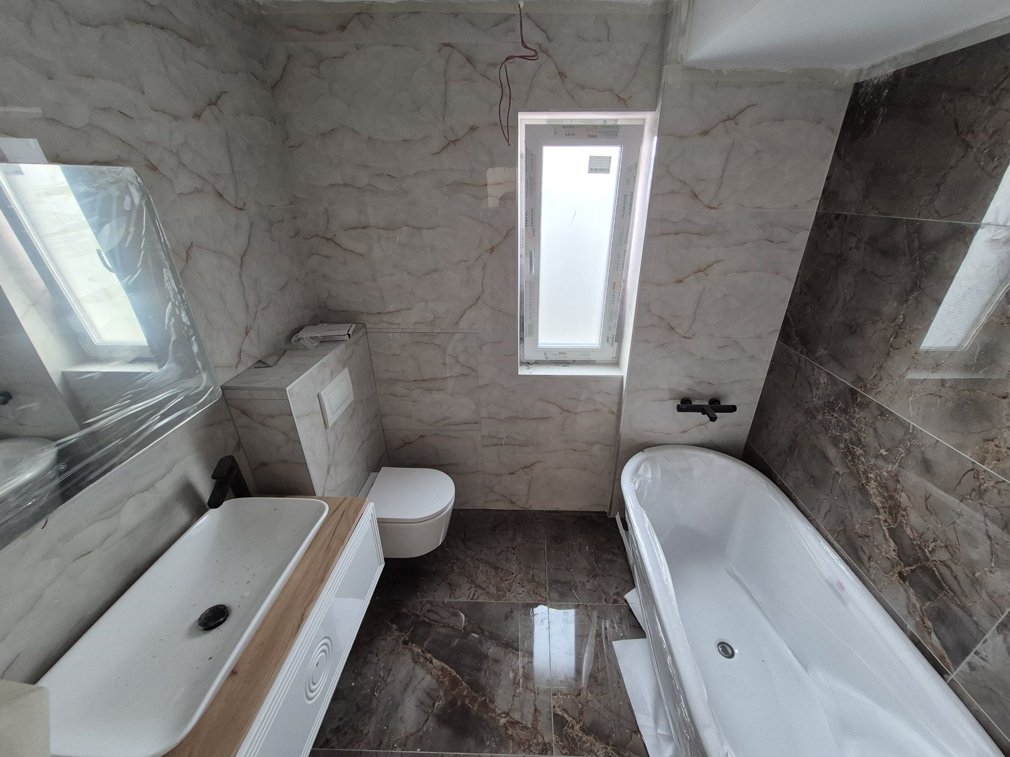 Casa de vânzare P+1 etaj  tip insiruita Valea Lupului