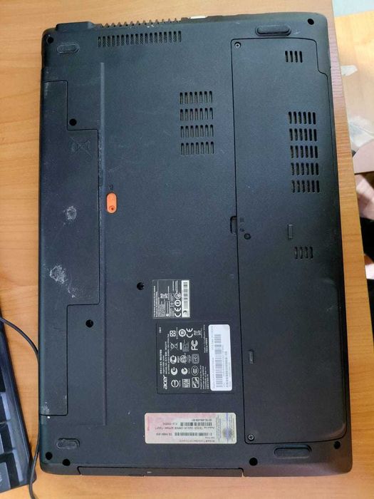 Ноутбук acer aspire 5560g на запчасти