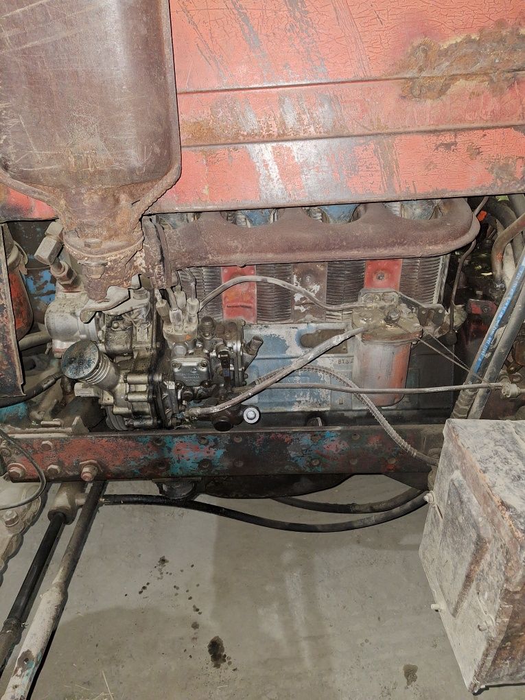 Tiraktir t40 sotiladi