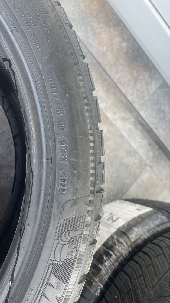 Michelin Pilot Alpin 275/40/21 cu 305/35/21