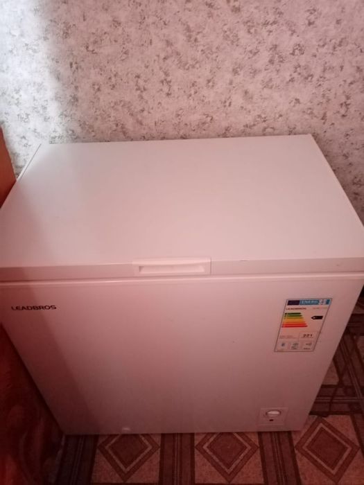 Продам морозильную камеру срочно