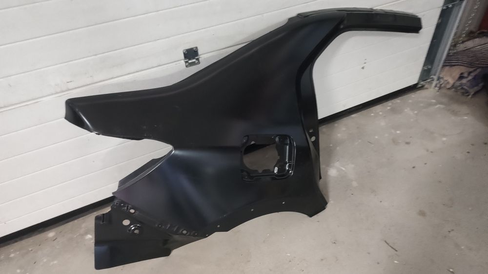 Aripa dreapta spate Logan 2 stepway