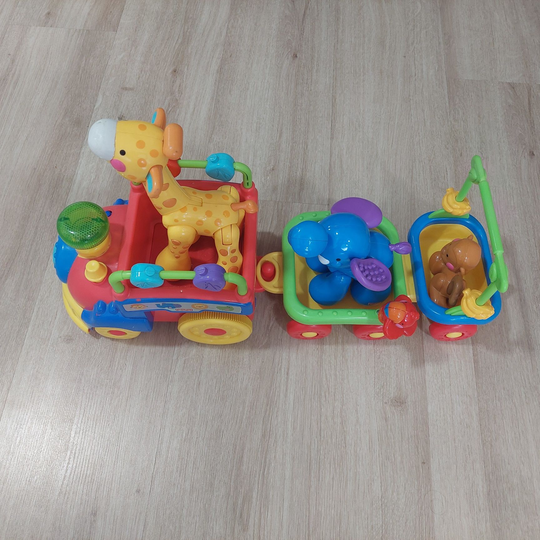 Trenulet cu sunete și miscare fisher price