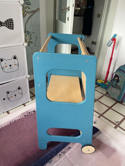 Learning tower montessori ajustabil, cu tablita de colorat