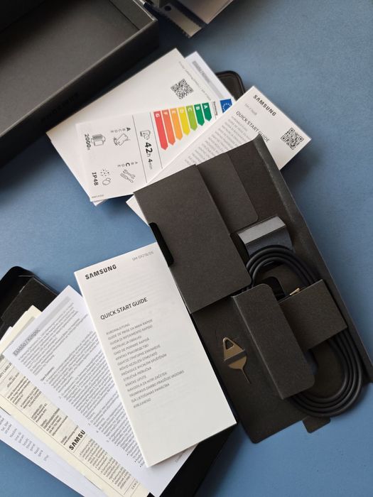 Samsung Galaxy Z Flip 7 256Gb 12Ram