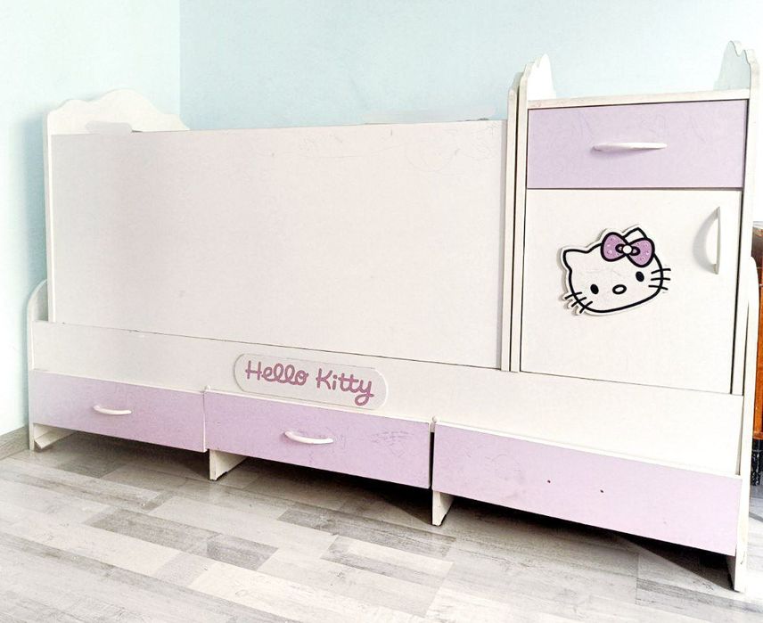 Кроватка с тумбочкой