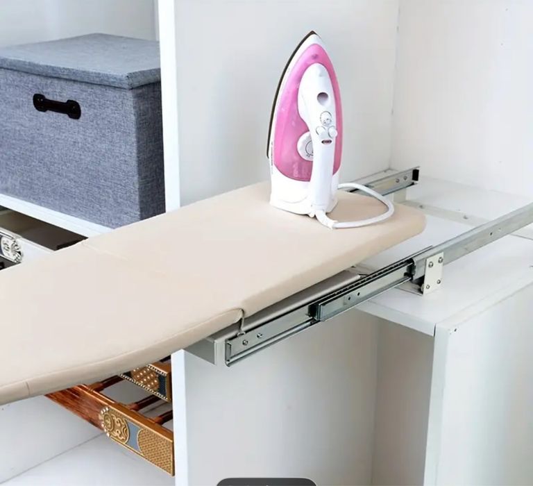 Masa de calcat pliabila