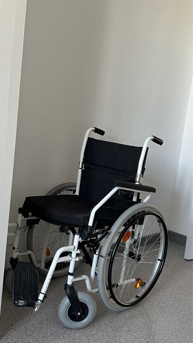 Инвалидный коляска, продам не дорого