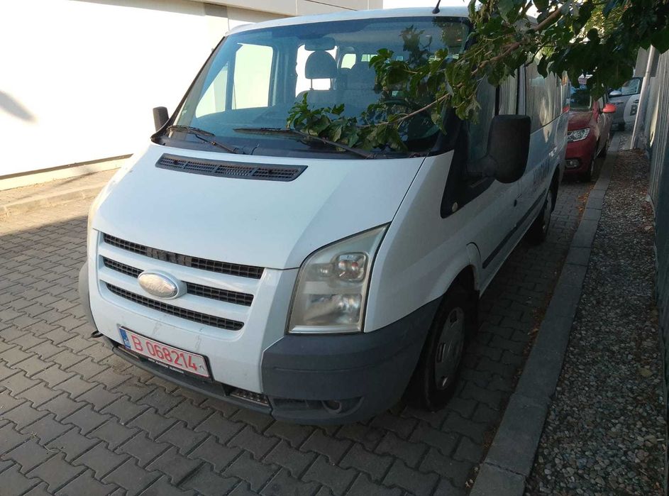 Ford transit persoane 9 locuri neinmatriculat adus olanda