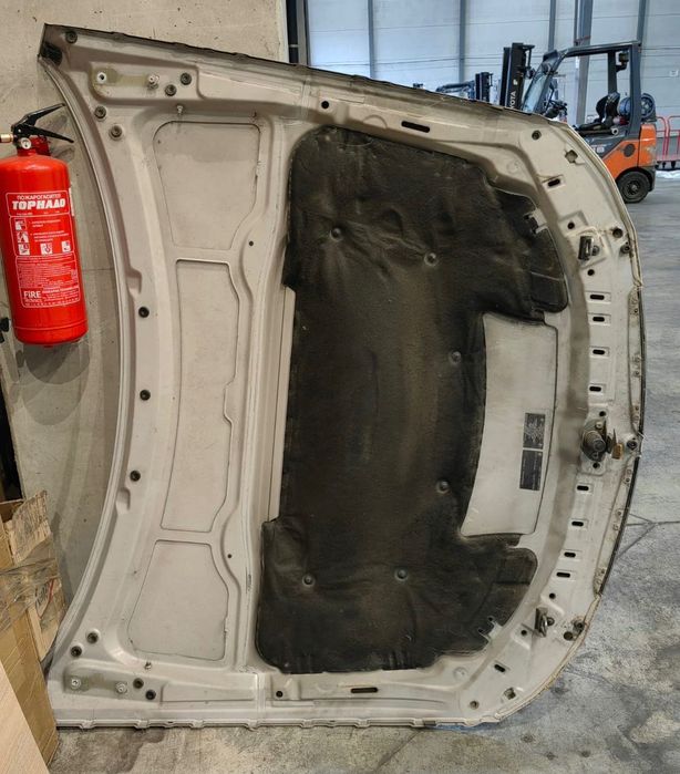 Преден капак за BMW E90