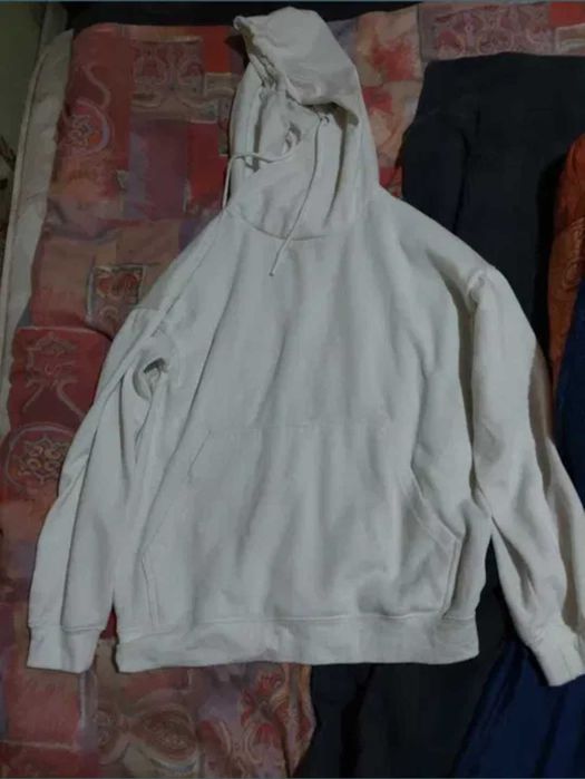 Hanorac unisex captusit cu glugă