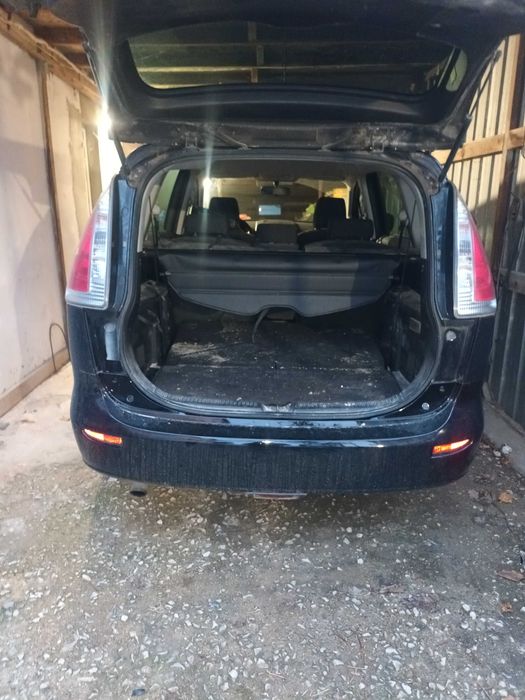 Продавам Мазда 5 1.8 бензин