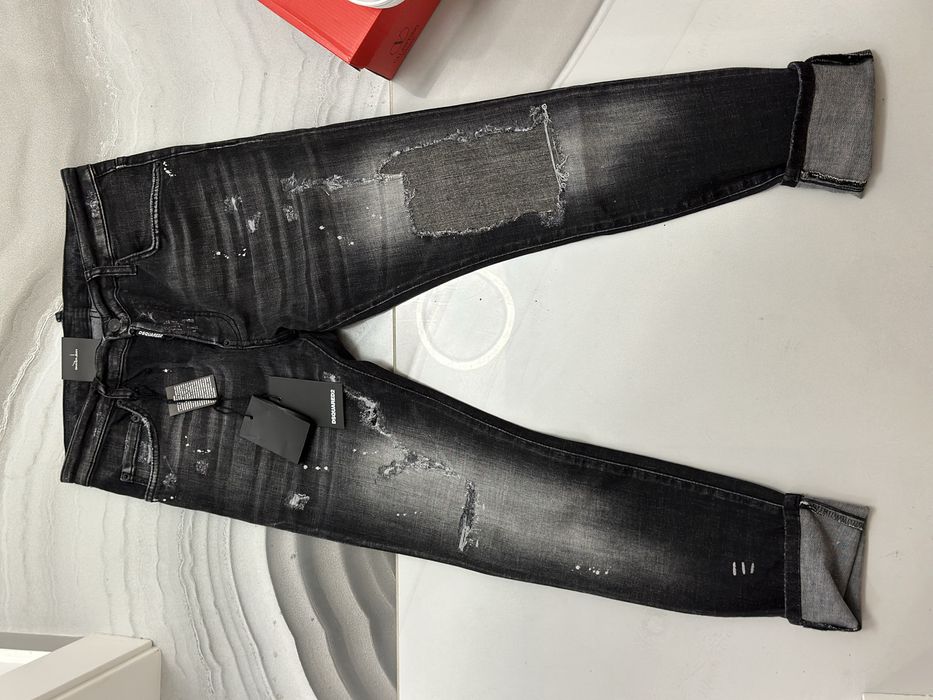 Blugi Dsquared , toate marimile disponibile