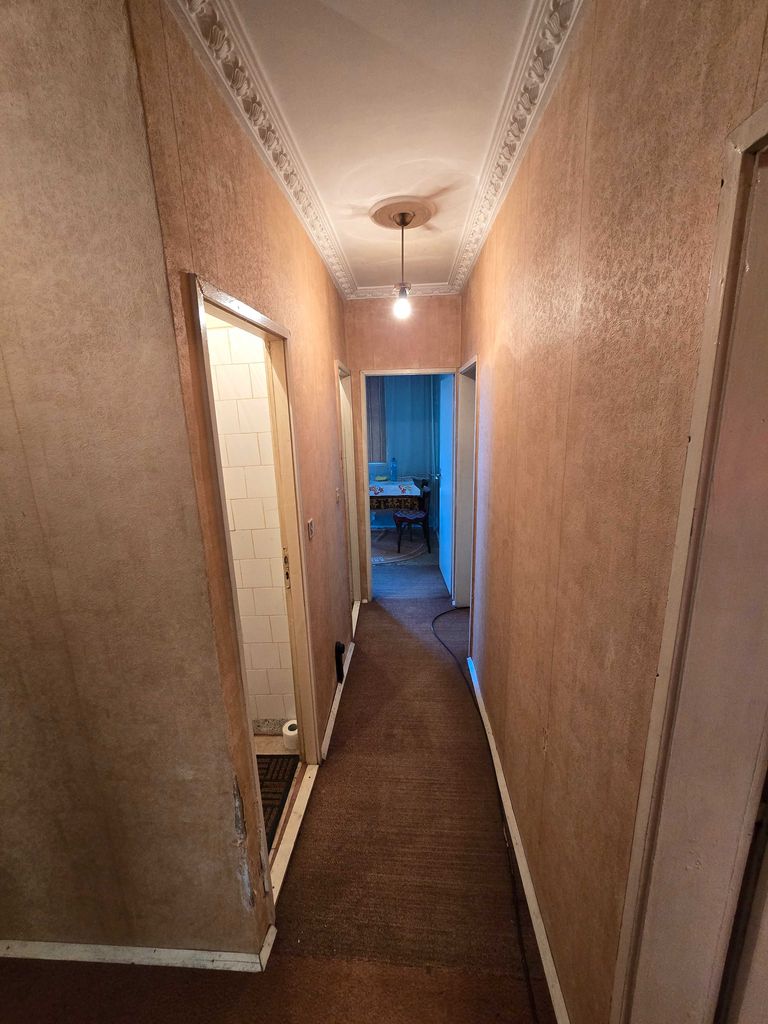 Продава се Тристаен апартамент в Смядово - 77 кв.м за 659 €/кв.м - Снимка #12