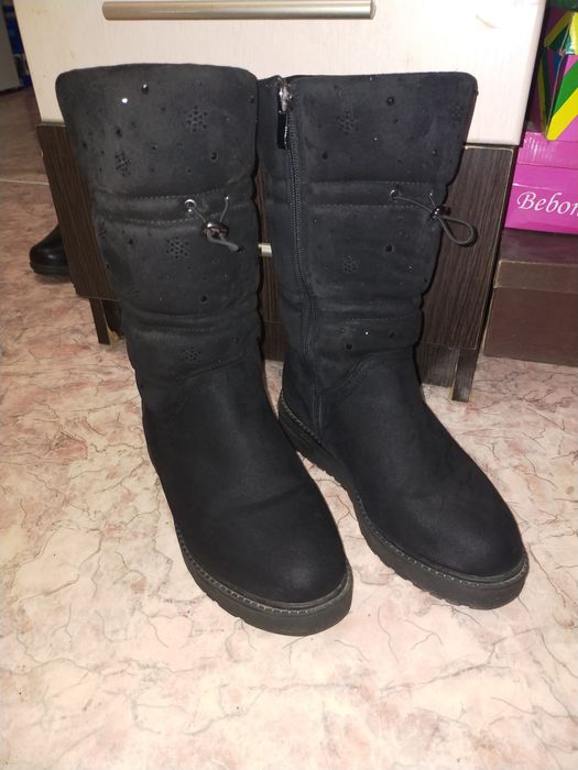 Продам зимние сапоги