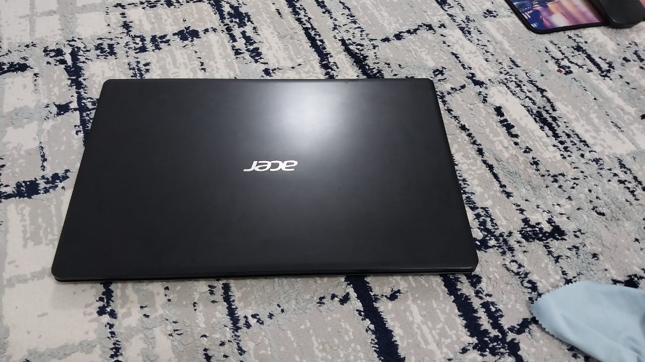 Ноутбук Acer в хорошом состаяние