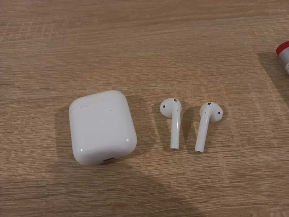 Casti Wireless Apple AirPods 2 Generation A2032 Originale