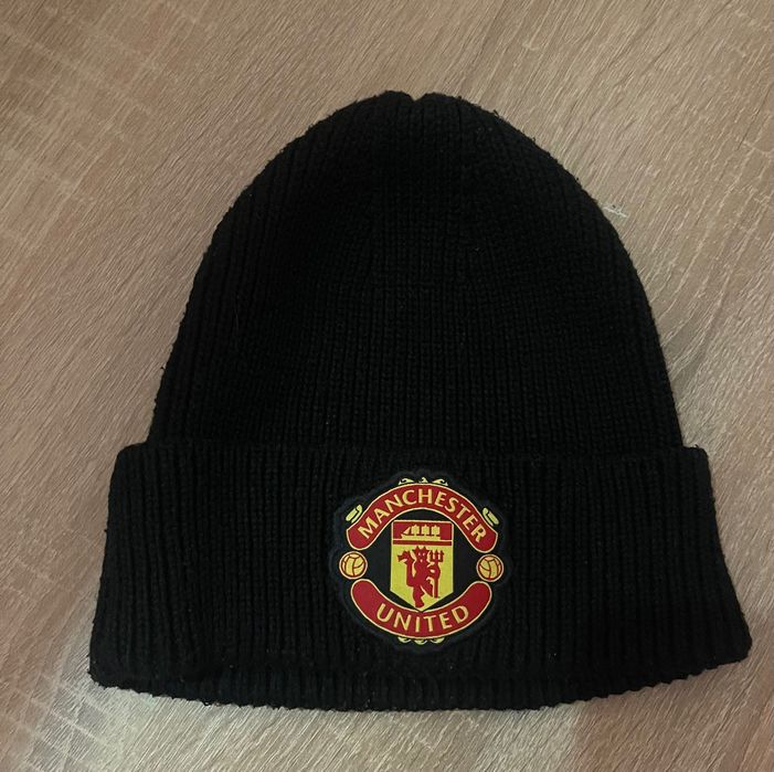 Продам шапку Manchester United (Adidas)