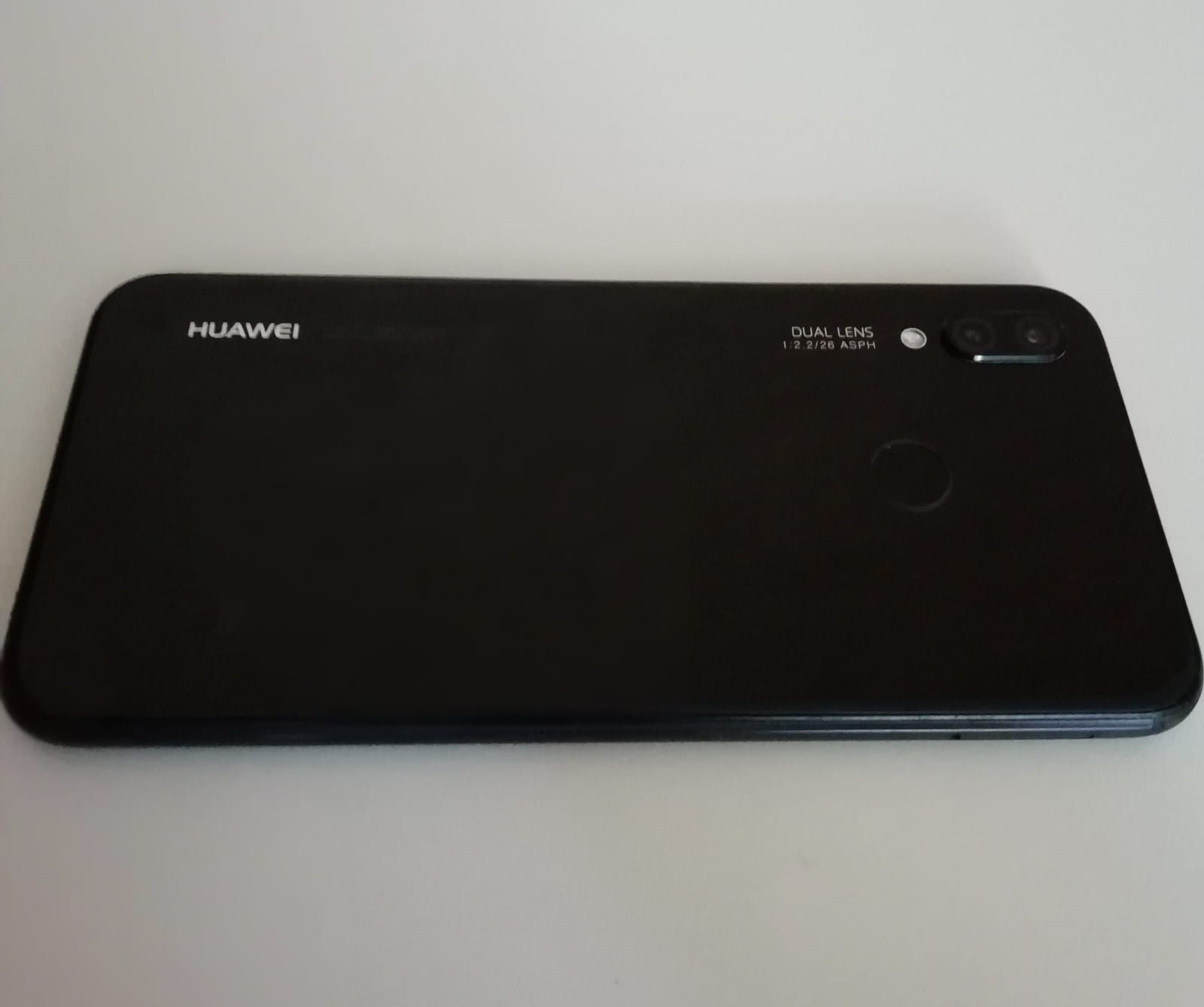 Telefon Huawei P20 Lite