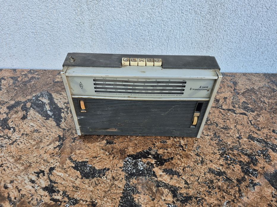 Radio receptor portabil marca Albatros S681T fabricat de Electronica
