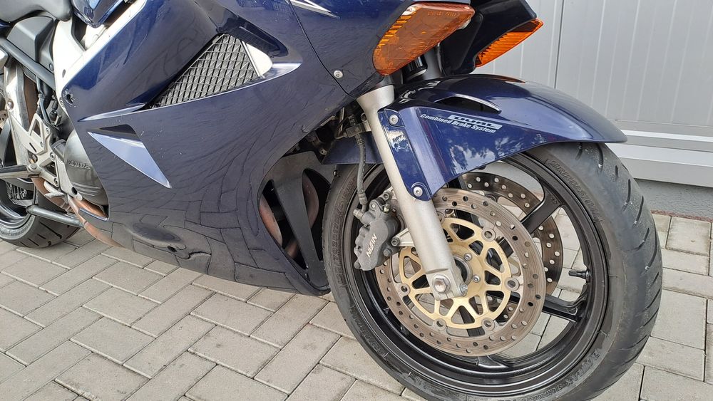 Honda vfr800 v-tec 2002