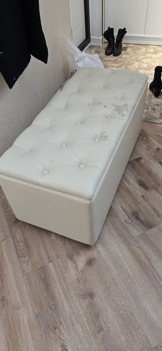 Пуфик в прихожую