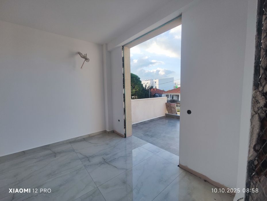 ПРОДАВА Мезонет в Паралия Офринио