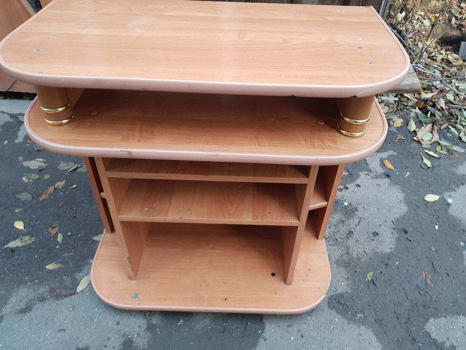 Тумбы  под телевизор