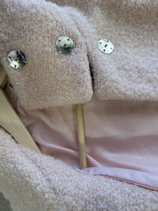 Guess- страхотно палто