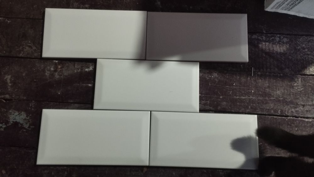 Продам кафель для фартука.