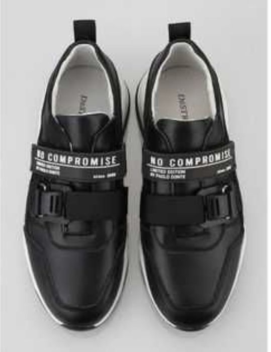 Стильные кроссовки. Натуральная кожа. Осень-весна