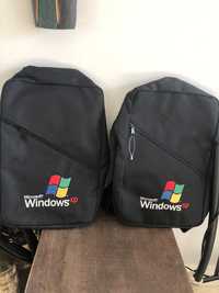 Две нови раници, с бродерия с логото на “Microsoft”, с една презрамка.