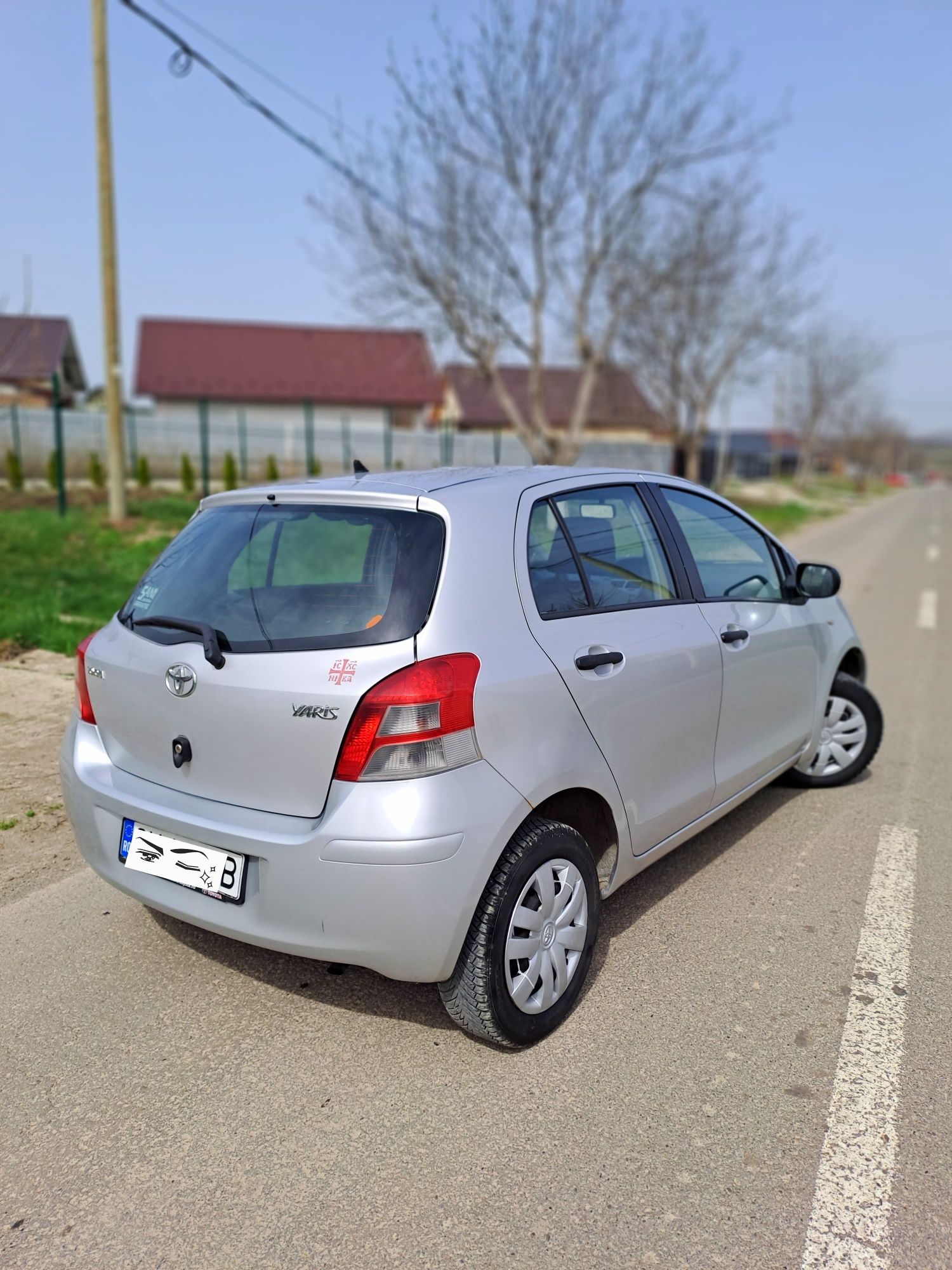 Toyota yaris 1.0 benzina 2011,euro 5 ,istoric complet reprezentanta