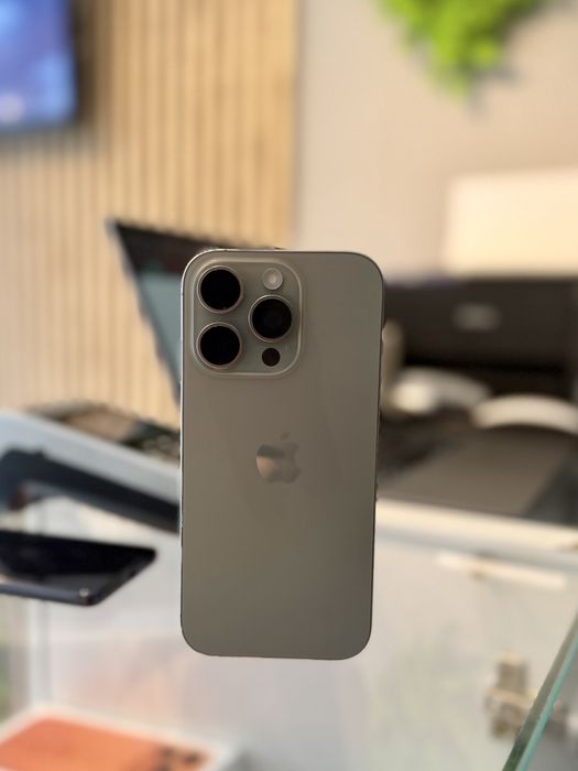 **ATS GSM**iPhone 16  Pro 256Gb Natiural/ baterie94% / Fact+Gar