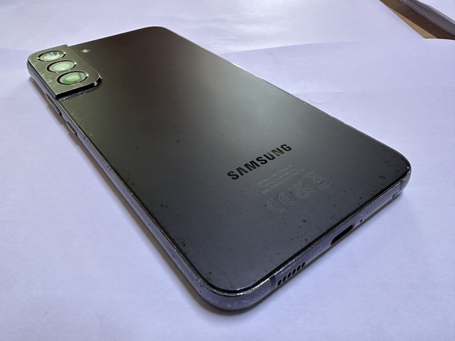 Samsung S22 plus  Самсунг С22 плюс  смартфон телефон