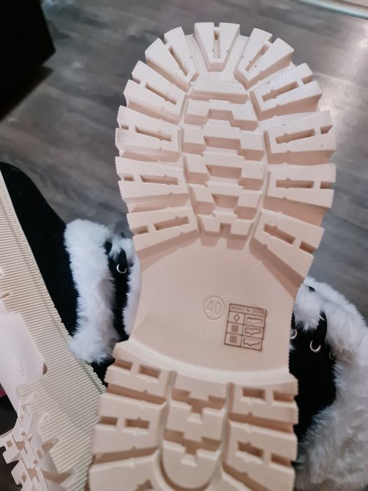 Зимни ботуши- нови