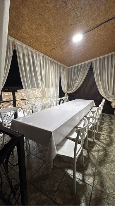 Стол и стулья в аренду