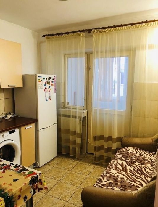Închiriez apartament cu o camera