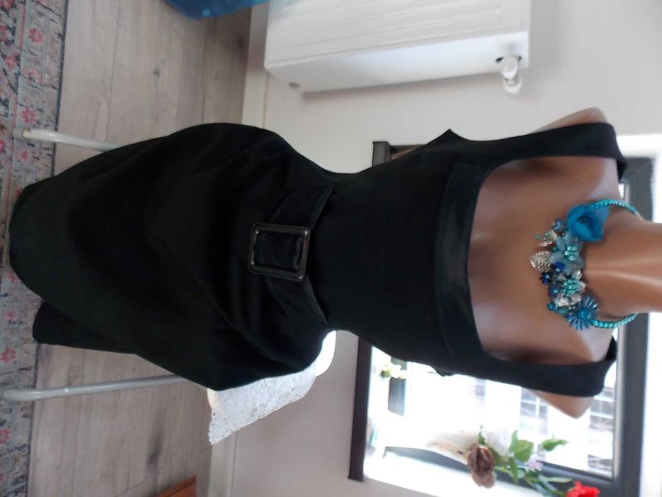 rochii NISSA mas 42/L - 150 lei