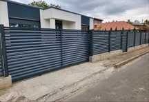 Construim garduri din șipcă metalică porți și alte modele de gard