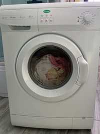 Mașina de spălat rufe în stare impecabilă!Nu rata ocazia !!