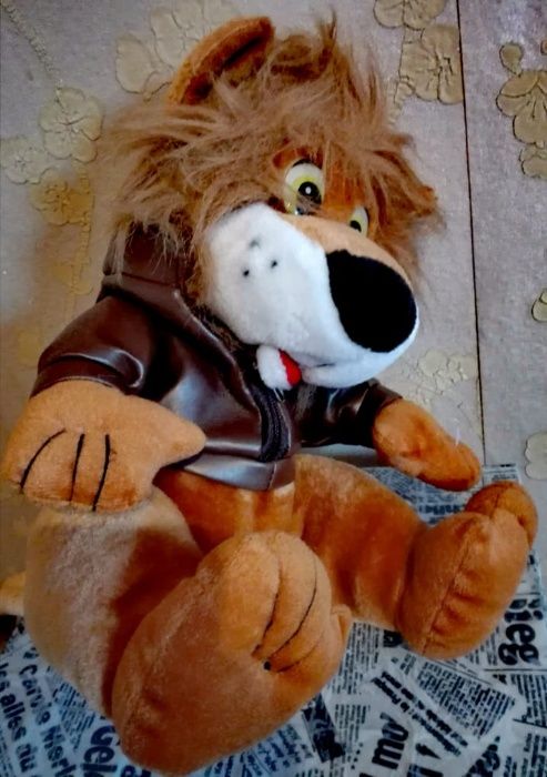 Играчка Лъвче - голям, плюшен с яке