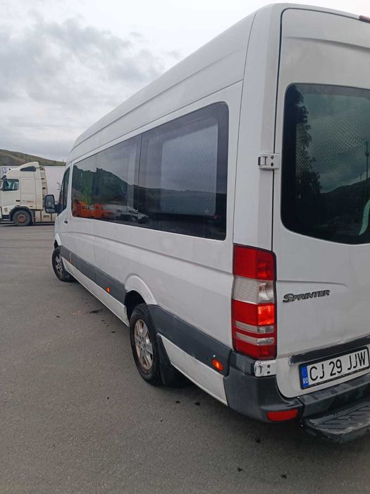 Vând Mercedes Sprinter Bus 9 locuri, 313 cei, 2011 8500 euro fix.